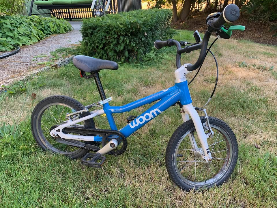 Woom 2 Kids Bike - Blue